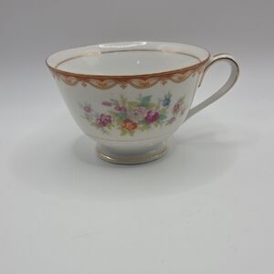 Tea Cup Diamond Supply Co. Floral White and Gold Teacup Occupied Japan